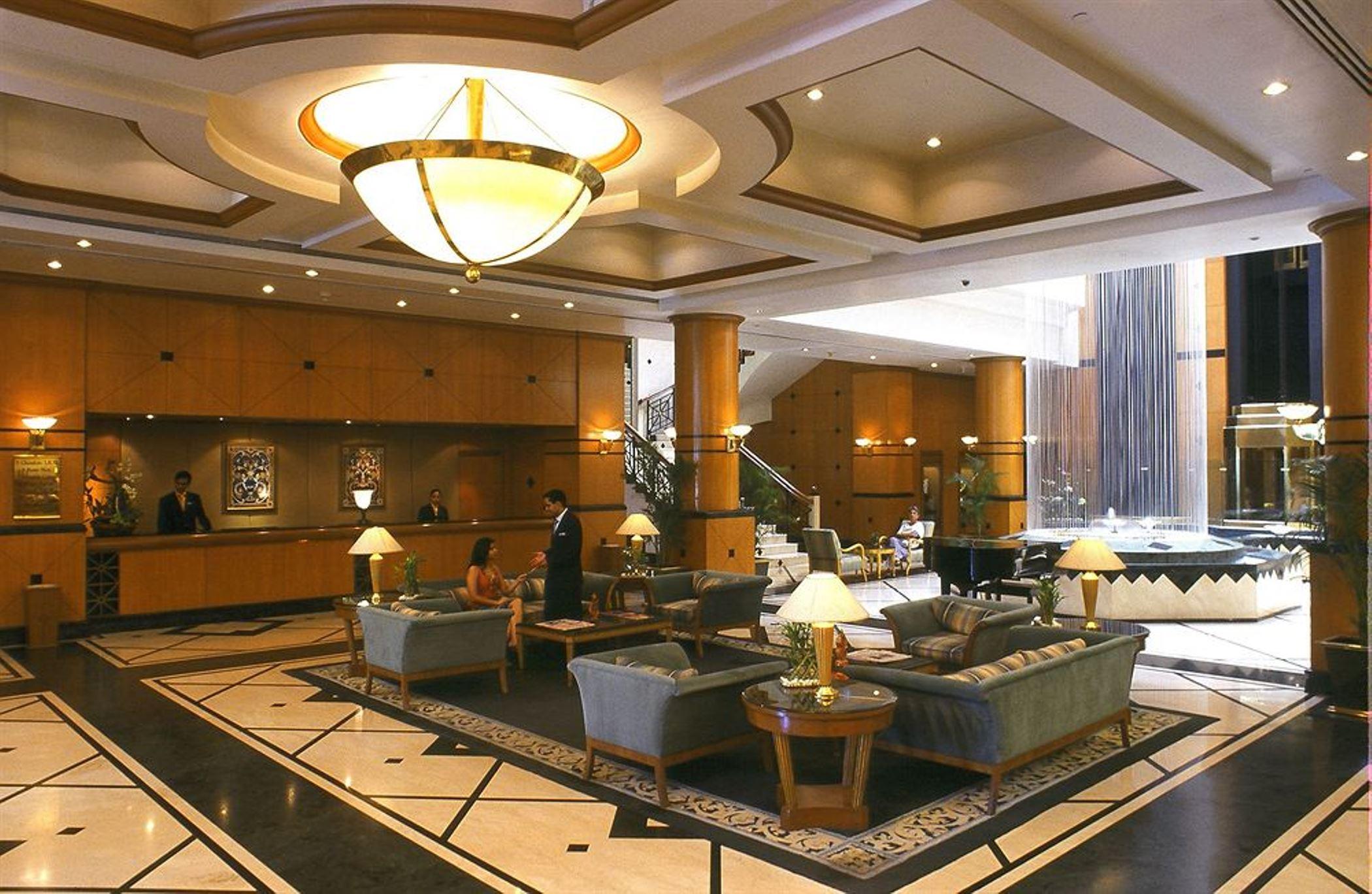 The Orchid Hotel Mumbai Vile Parle Intérieur photo Lobby