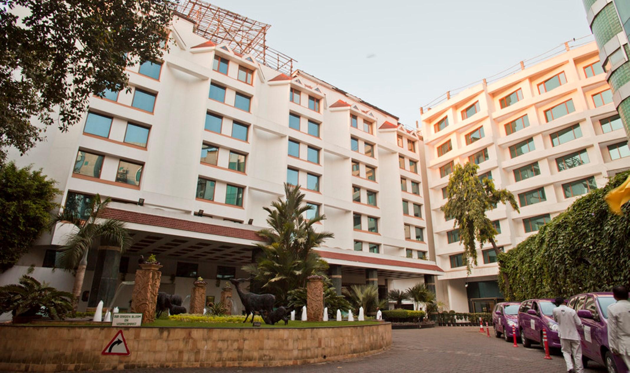 The Orchid Hotel Mumbai Vile Parle Extérieur photo The Oberoi, Mumbai