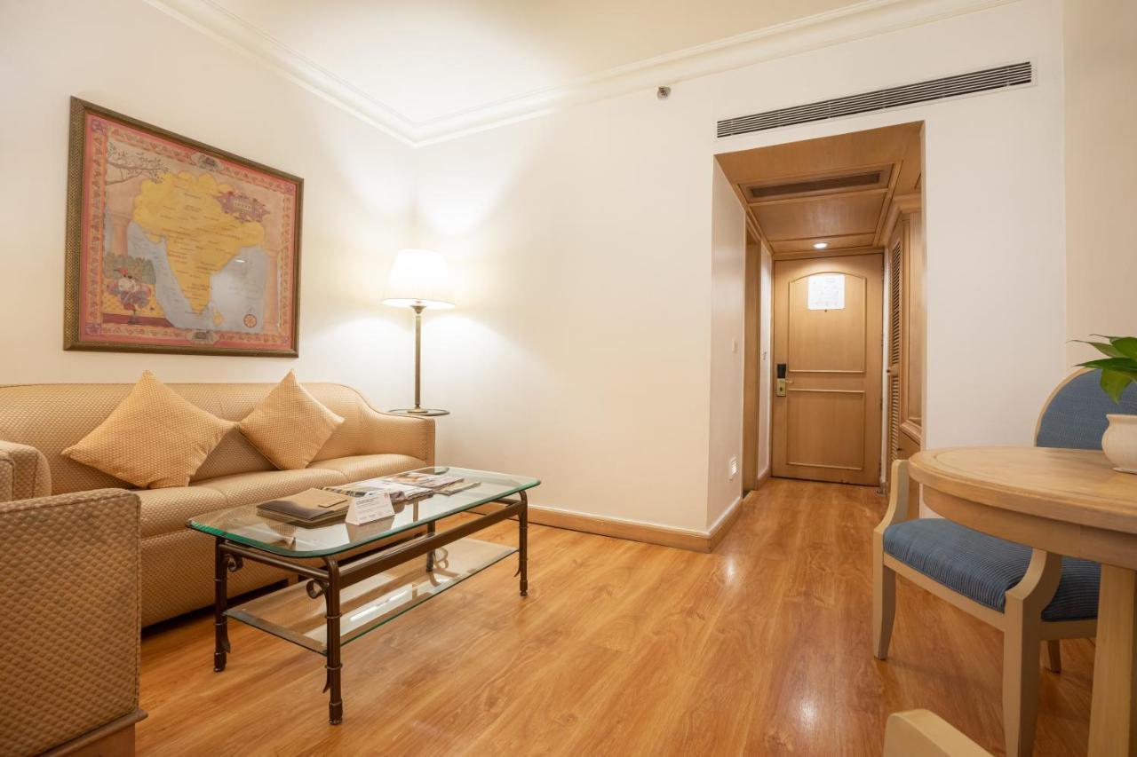 The Orchid Hotel Mumbai Vile Parle Extérieur photo A suite at the Taj Mahal Palace, Mumbai
